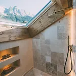 Апартаменты Hideaway Alpi Mit Sauna Und Bergblick Грайнау